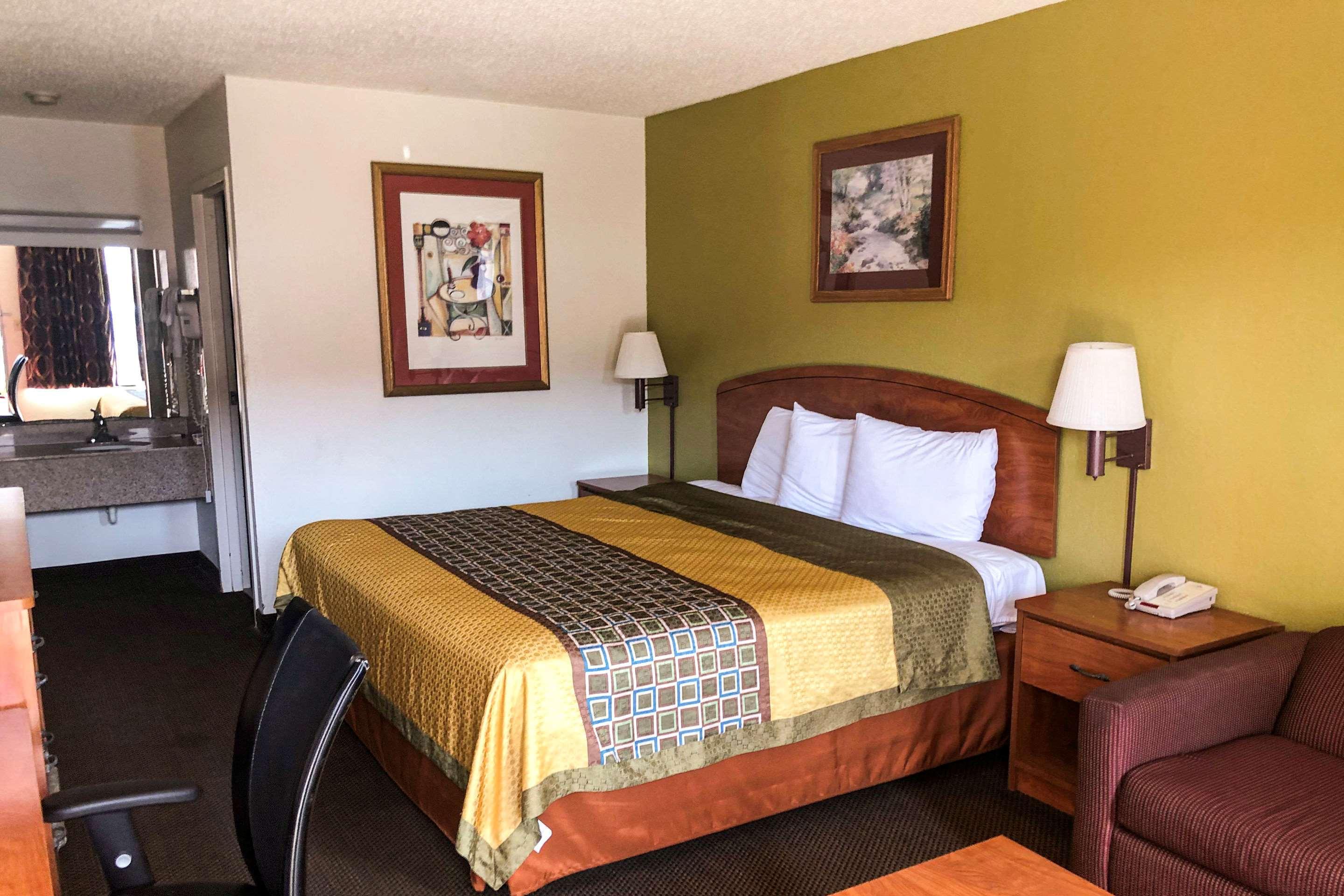 Econo Lodge Карлайл Экстерьер фото