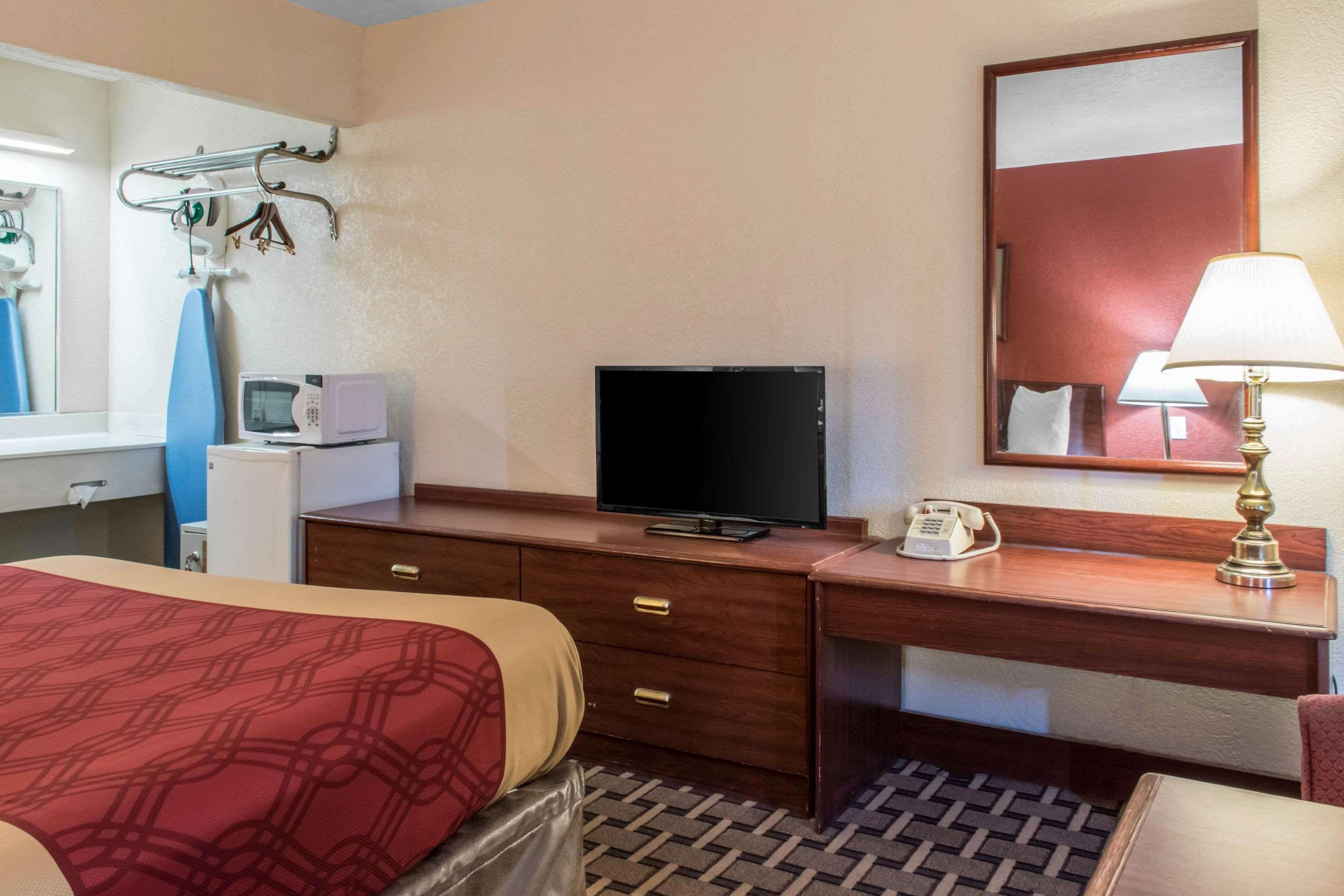Econo Lodge Карлайл Экстерьер фото