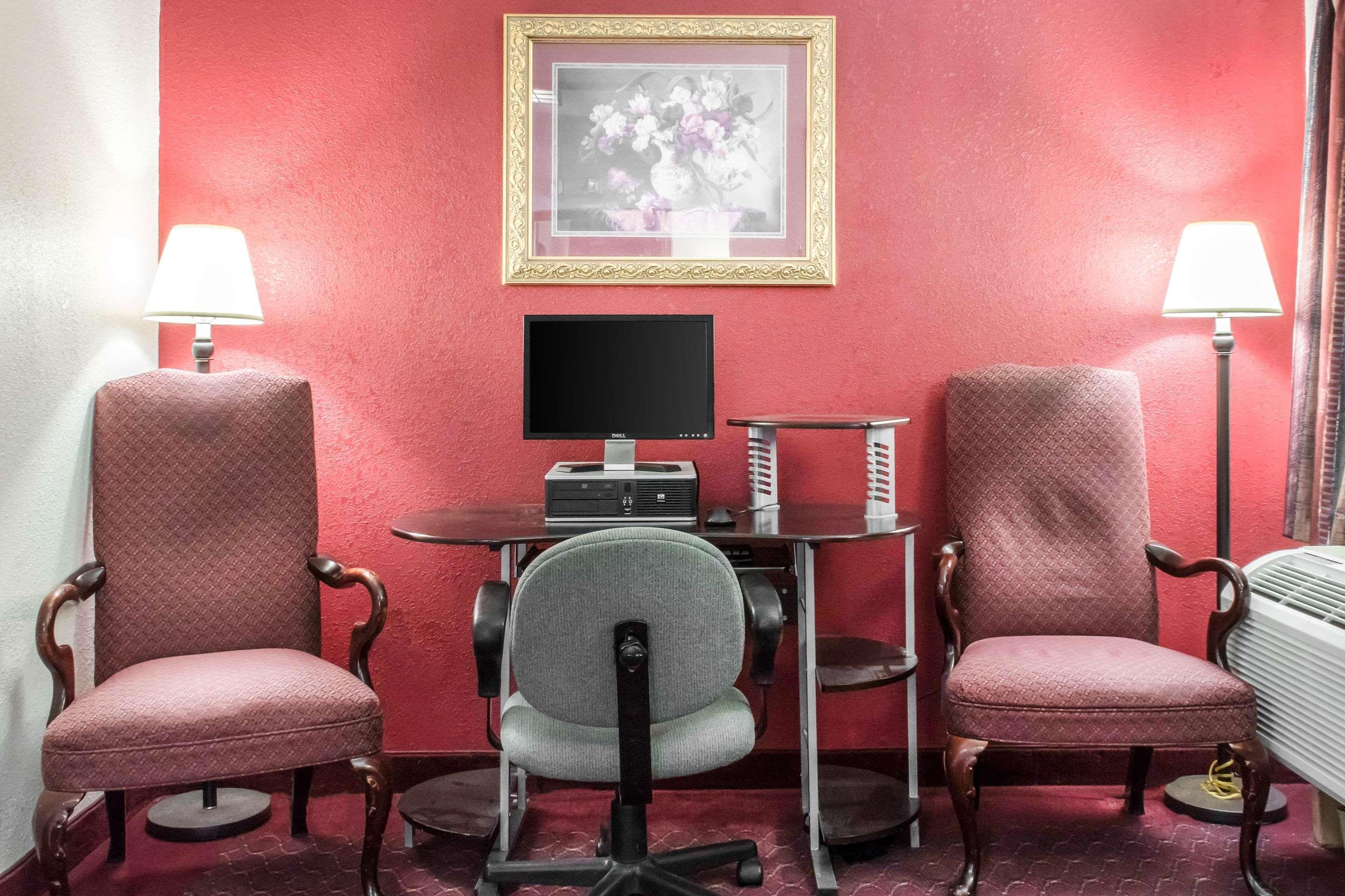 Econo Lodge Карлайл Экстерьер фото